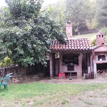 Borgo Robinie Bosia