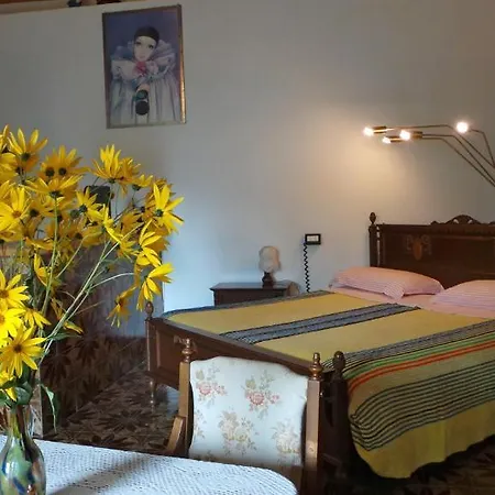 Borgo Robinie * Bosia